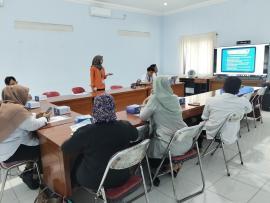 Pelatihan Penggunaan E-Library Erlangga: Meningkatkan Literasi Digital di Kalurahan Gunungkidul